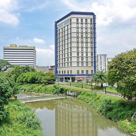 Cititel Express Ipoh Hotel Buitenkant foto